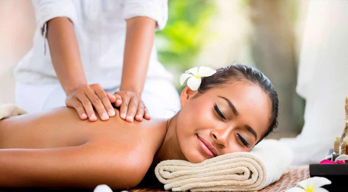 Complete Relaxing Massage at Solmax Santander